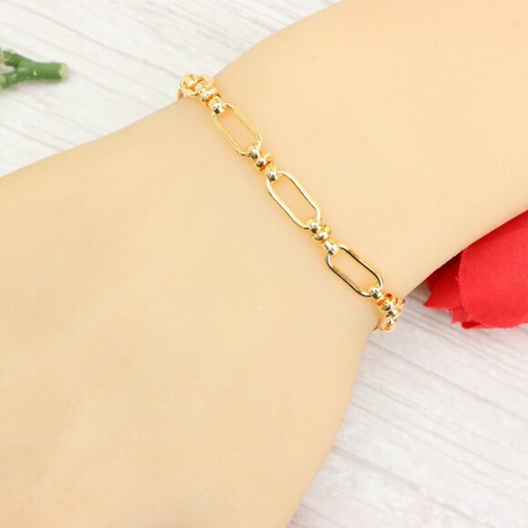 "Trendy Handmade Bracelet – A Thoughtful Gift for Girls & Women | UNVRC1581 - Picture 1 of 10